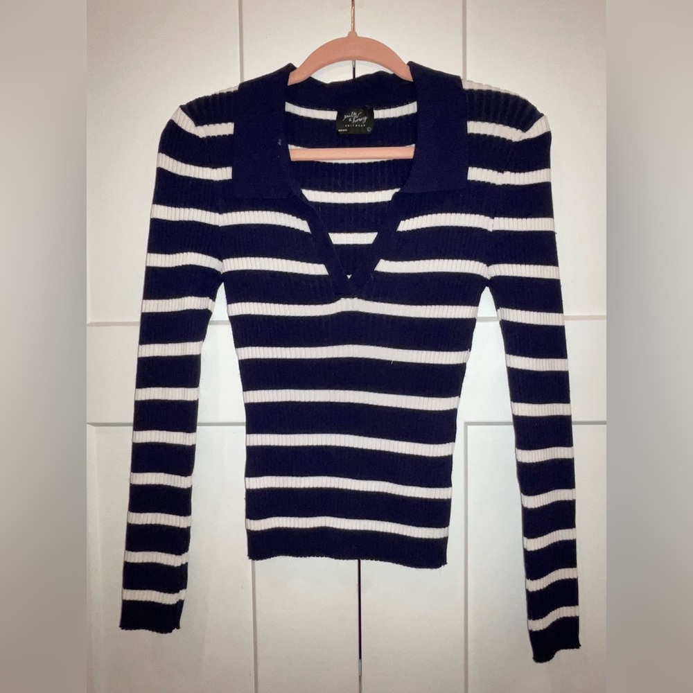 Classic Blue and White V-Neck Striped Sweater